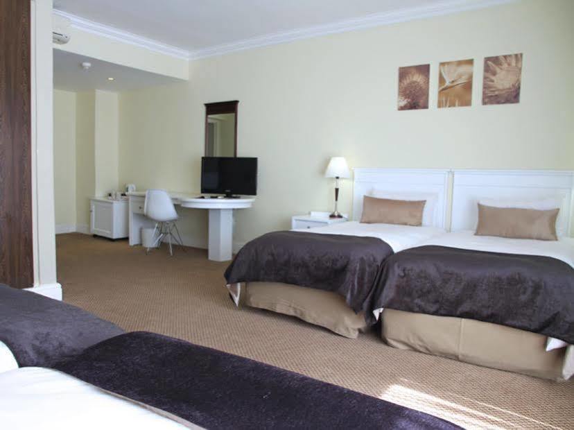 Innscape Classic Hotel Fokváros Kültér fotó